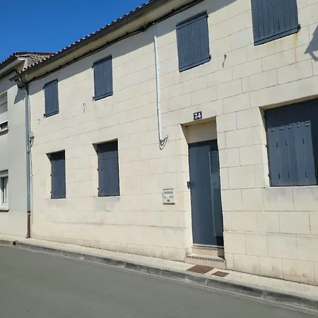 Logis Des 3 Terres Prázdninový dům Jonzac