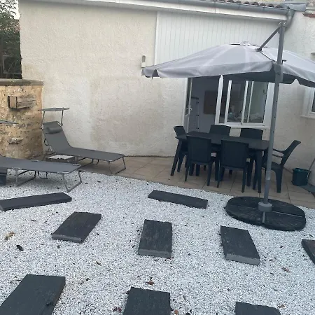 Logis Des 3 Terres Jonzac
